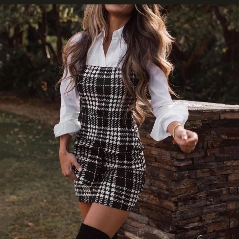 Charlie Charlie Charlotte Blk & White Plaid Long Sleeve Bodycon Mini Dress Sz M